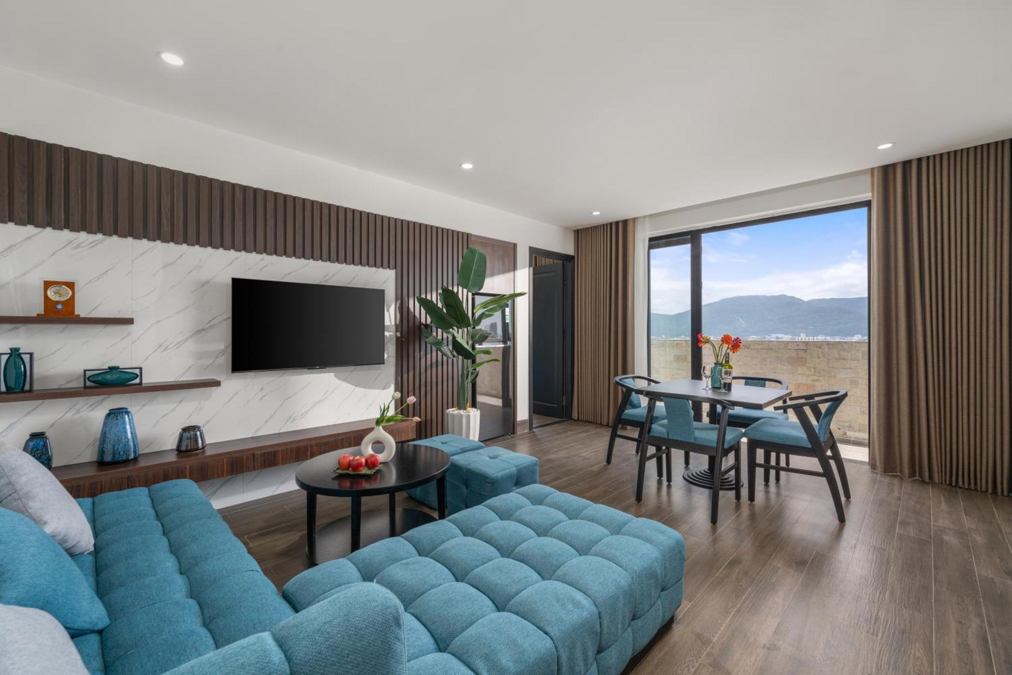 Vian Hotel And Spa Danang Exterior photo